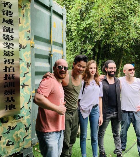 香港武打明星李威龙卖自己的豪车豪宅拍电影圆爱国梦 香港武打明星李威龙卖自己的豪车豪宅拍电影圆爱国梦